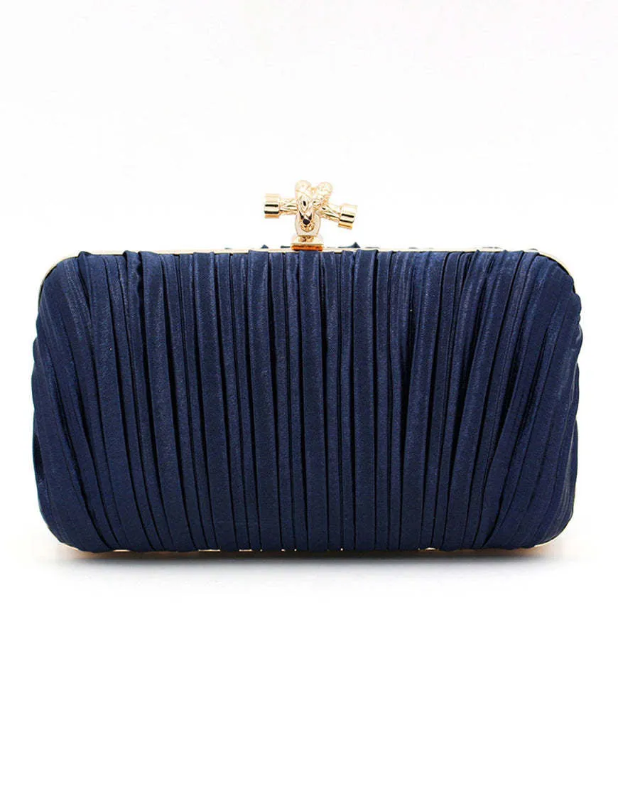 Graceful Chain Clutch Bag