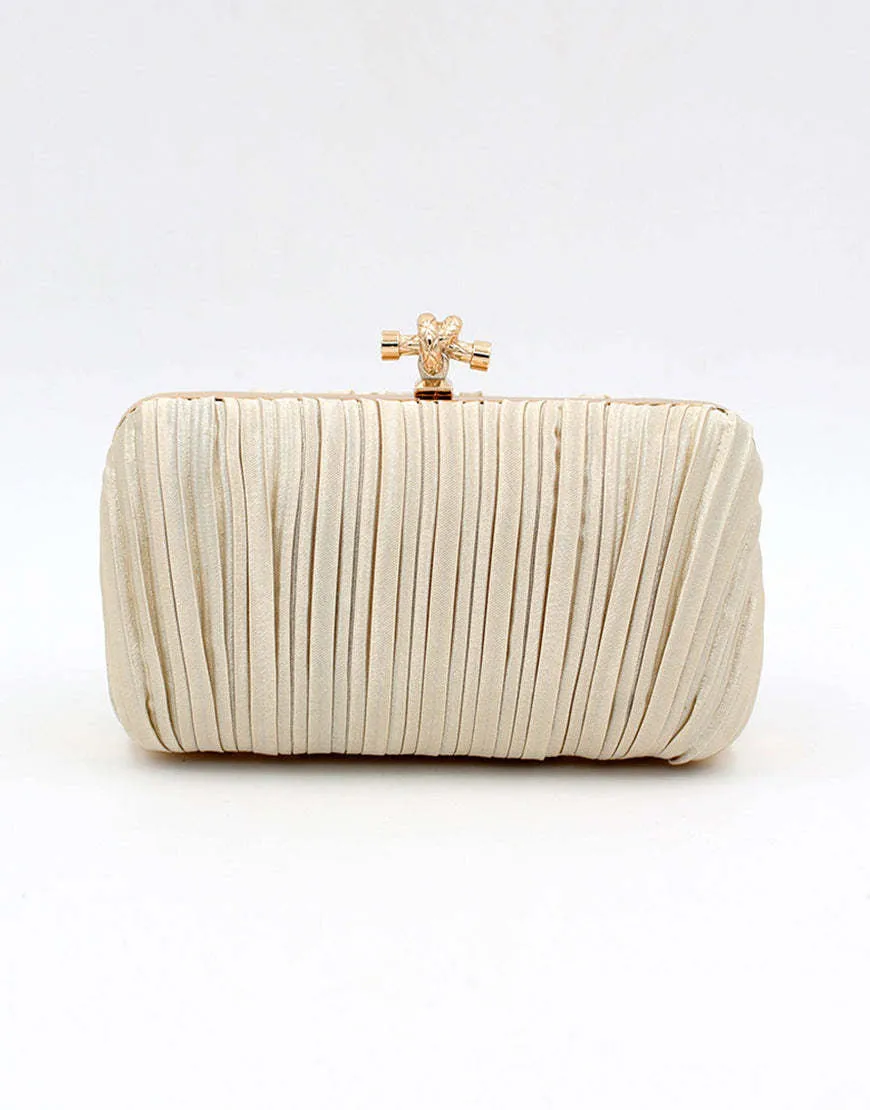 Graceful Chain Clutch Bag