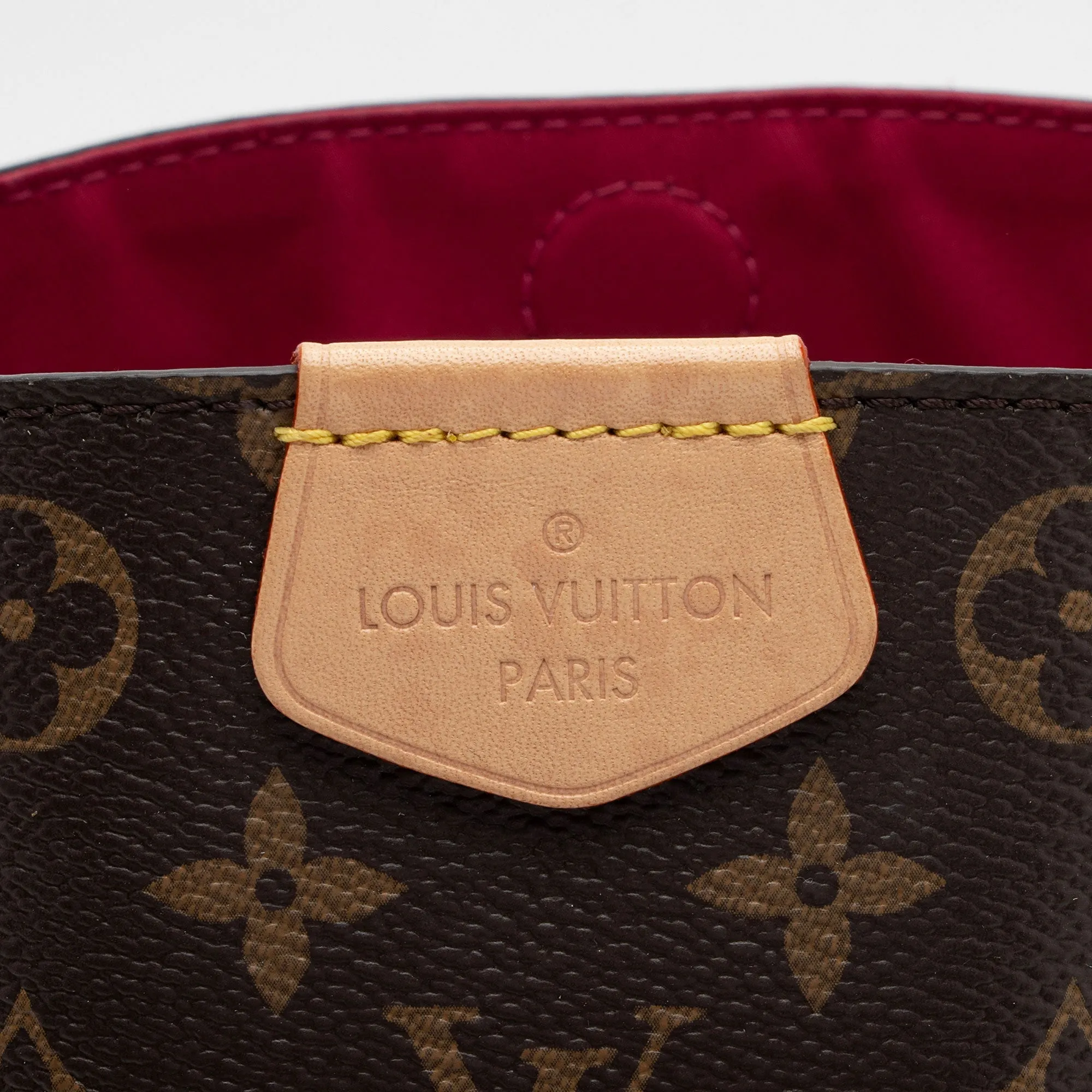 Louis Vuitton Monogram Canvas Graceful PM Hobo (SHF-OT6WIw)