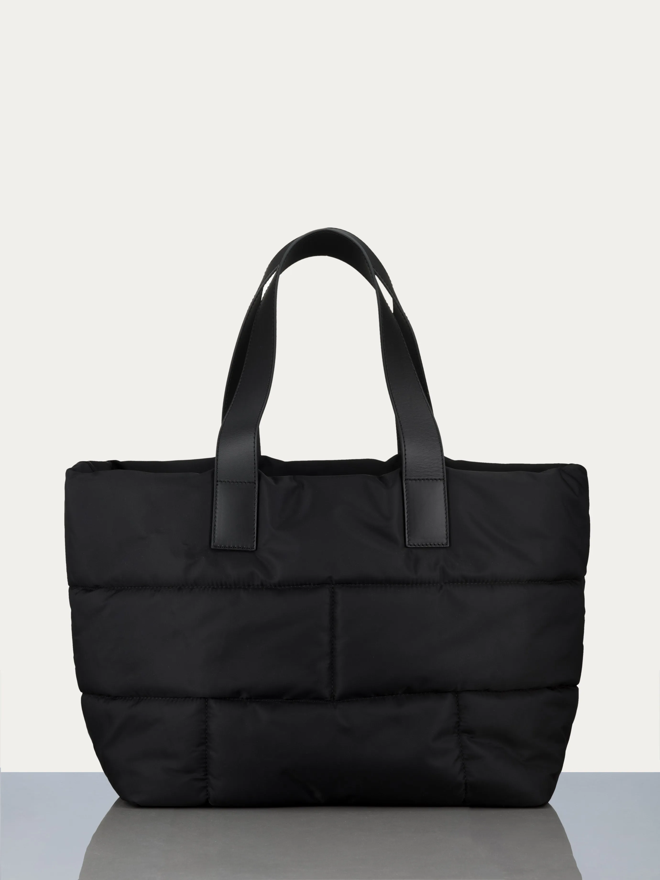 Nylon Quilted Plaque Tote -- Noir