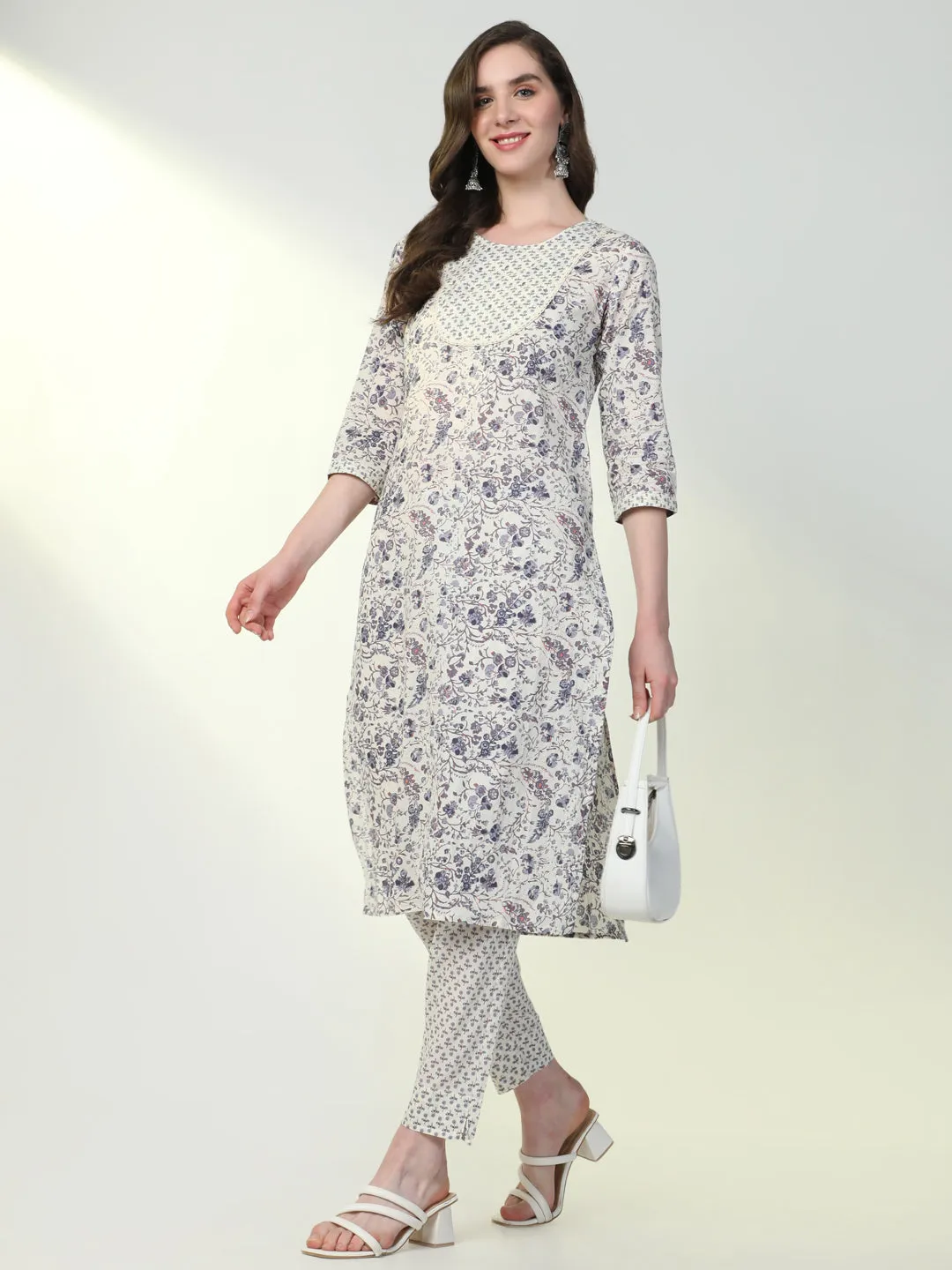 Women Off White Floral Straight Kurta Set