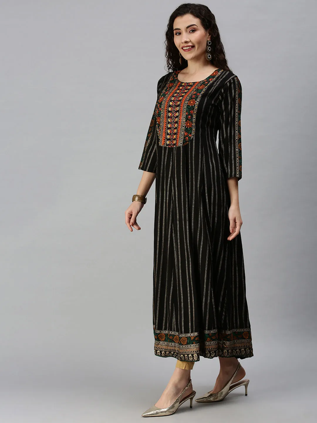 Women Yoke Design Black Anarkali Kurta